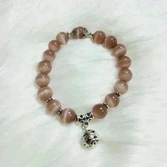 Purple Quartz Handmade Crystal Bracelet - Picture 7 of 9